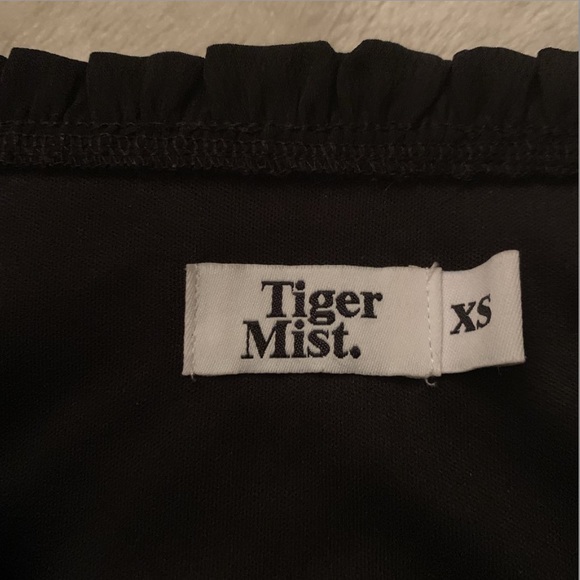 tiger mist “claire” top 🖤 - Picture 3 of 4
